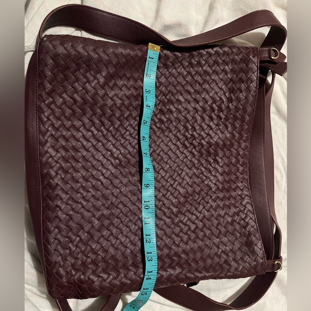 MANDRN Woven Evra Tote - Burgundy Shoulder Bag - Picture 11 of 14